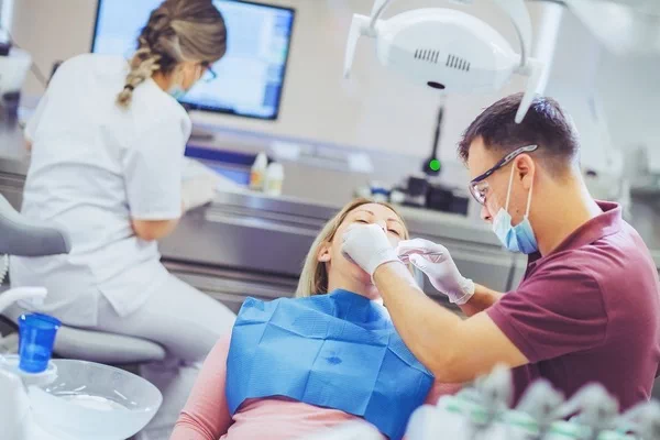 Choosing a Dental Implant Specialist in Arlington VA